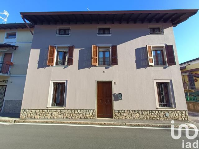 Vendita Casa indipendente / Villa 210 m² 3 camere Mazzan. 210m² Mazzano