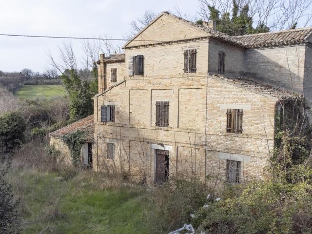 Vendita Casa indipendente / Villa 327 m² 6 camere Fano 327m² Fano