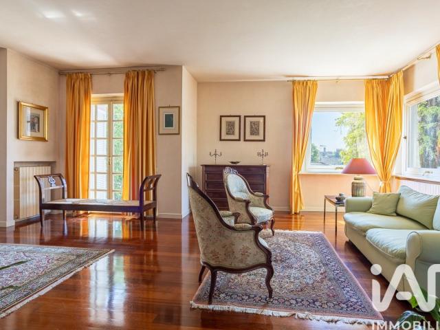Vendita Casa indipendente / Villa 411 m² 3 camere Fermo 411m² Fermo
