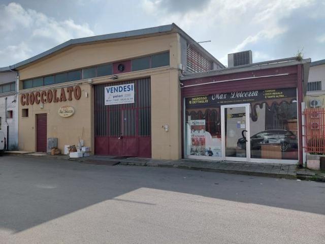 VENDITA CAPANNONE ZONA VILLAGGIO ARTIGIANI