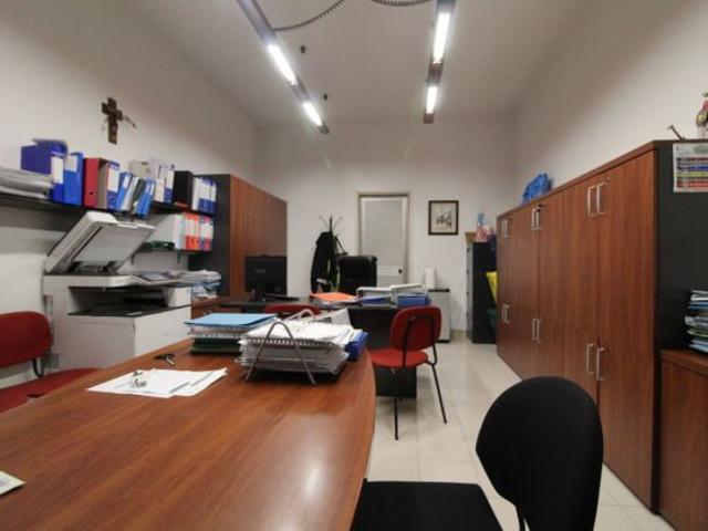 VENDITA LOCALE USO UFFICIO VIA CALO’ GROTTAGLIE