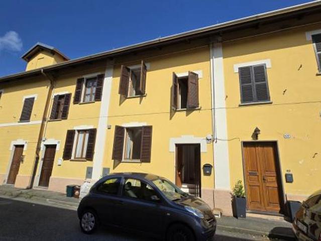 Vendita Terratetto da 105 mq in Via Gramsci con giardino