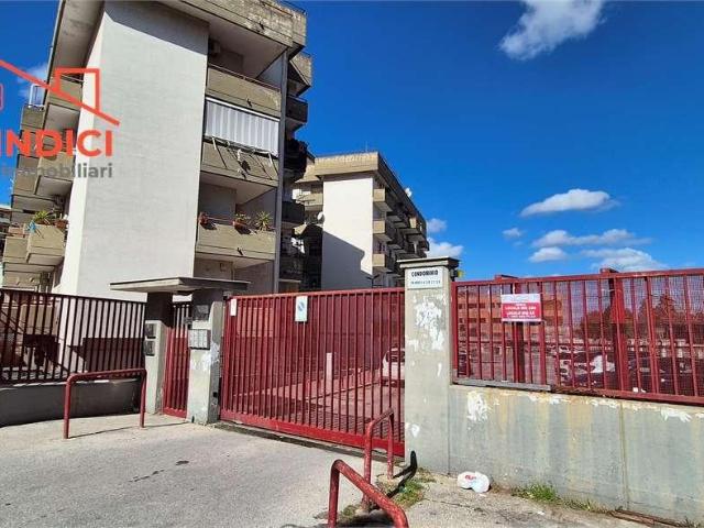 vendita Via Colucci monolocale 152mq