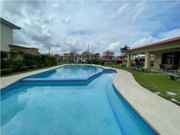 Vendo $510,000 / comunidad privada / condado del rey / | 3 recámaras por 510000.00 en Condado del Rey
