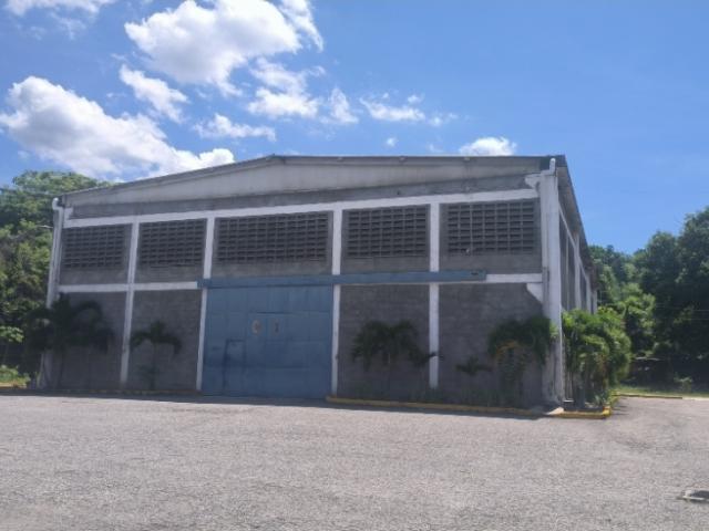 Vendo 6 galpones 6650m2 Guatire