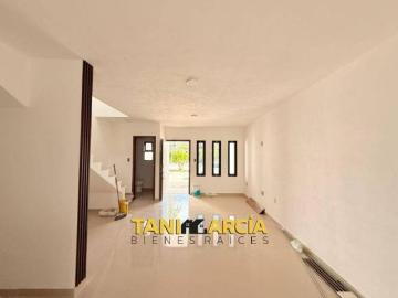 Vendo 2 Casas Nuevas en Fortín, Zona Los Pinos a unas calles de Plaza Shangrila