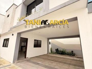 Vendo 2 Casas Nuevas super céntricas en Córdoba! privada de 3 casas con portón eléctrico