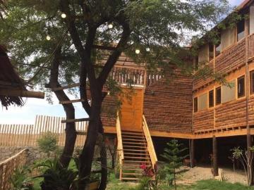 VENDO 2 CASAS EN MANCORA A PRECIO DE REMATE