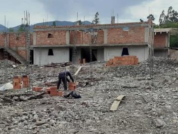 VENDO TERRENO CON EDIFICACION HOTEL CUSCO URUBAMBA