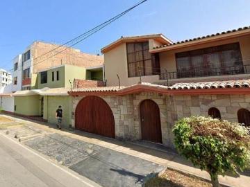 VENDO TERRENO EN LA PERLA