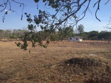 VENDO TERRENO EN RIO GRANDE SOBRE LA INTERAMERICANA