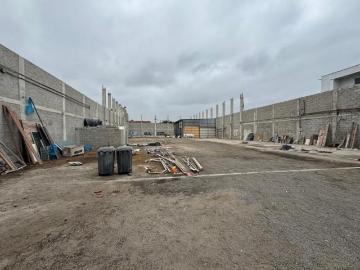 Alquilo Local Comercial 1695 M2 en Chorrillos