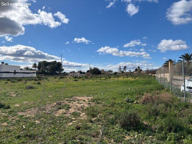 Vendo terreno vallado con agua cerca ciudad Elche Alicante