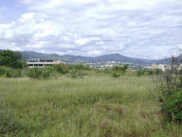 Vendo terreno 27.600m2 Guarenas 5194