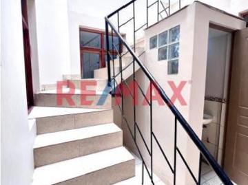 Vendo Triplex En 2Do Piso 135.30 M2 En Urb. California