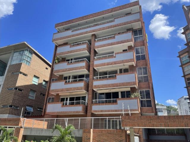 Vendo y Alquilo Apartamento en Los Naranjos De Las Mercedes