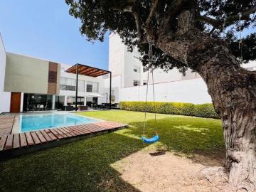 Vendo/ Alquilo casa de 580m² en zona de parque, Aurora, Miraflores