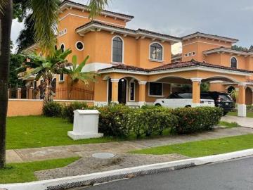 VENDO / ALQUILO Casa en Clayton Village