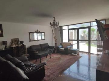 Vendo amplia casa