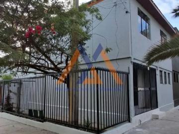 Vendo Amplia Casa | 4 Dormitorios por 205000. 00 en Iquique