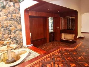 Vendo amplia casa cerca av los frutales la molina