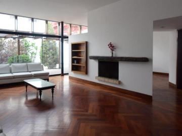 Vendo amplia casa de 578m² a pasos del Parque El Olivar, San Isidro SIVT165