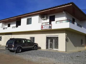 VENDO AMPLIA Y COMODA CASA RENTERA: LA LIBERTAD SECTOR COMERCIAL