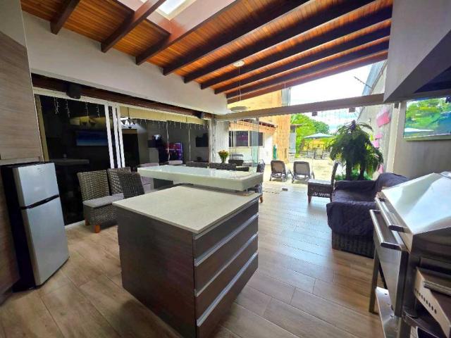 Vendo apartamento 421m2 La Castellana 0584
