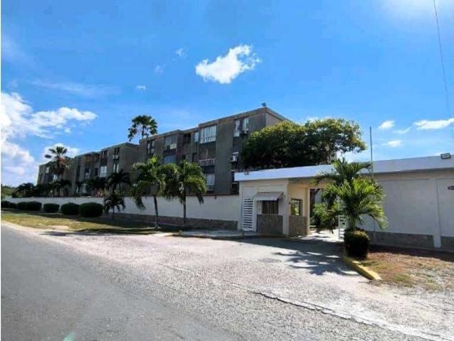 Vendo apartamento 80m2 Aguamar 0231