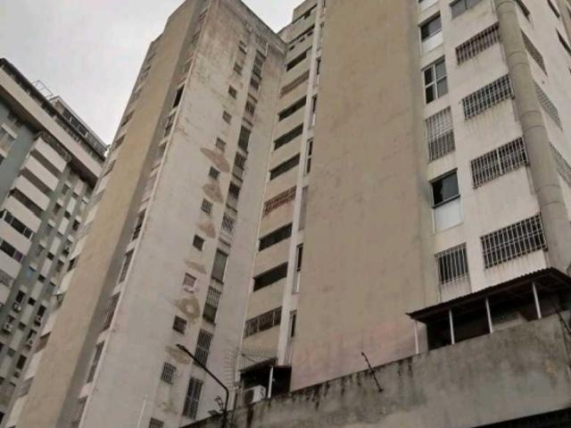 Vendo apartamento 81m2 La Candelaria 0469
