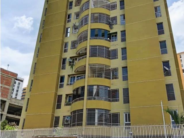 Vendo apartamento 93m2 Lomas del vila 3454