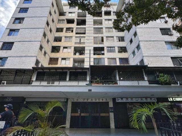 Vendo apartamento 95m2. 2hab más servicio.Los Palos Grandes 7325