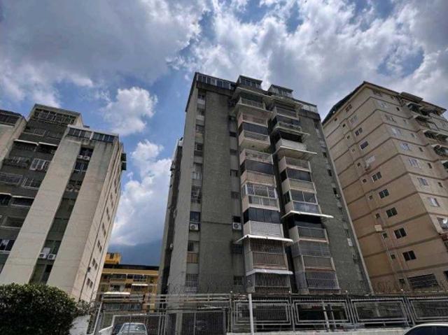 Vendo apartamento 104m2 El Marqués 9674