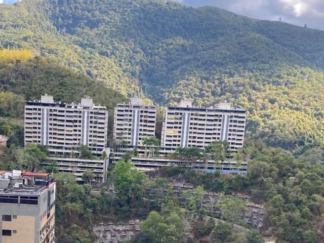 Vendo apartamento 187m2 Sorocaima 2484