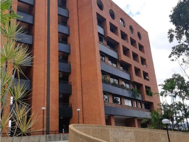 Vendo apartamento 380m2 Colinas Valle Arriba 2636