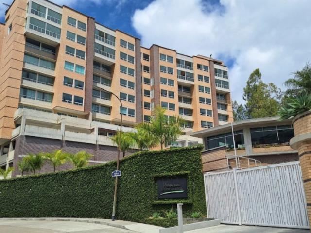 Vendo apartamento de 135,46M2 2h/2b/2pe/1m La Escondida
