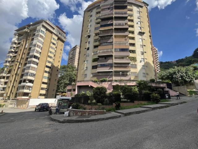 VENDO APARTAMENTO DE 137M2 4H/3B/1PE EL PARAISO