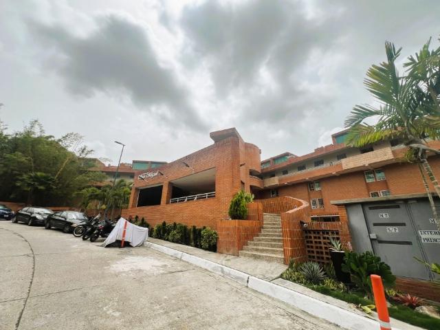 Vendo Apartamento de 198m2 5h/3.5b/2pe Oripoto, El Hatillo