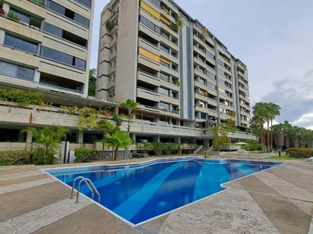 Vendo Apartamento de 244m2 4h/4b/3pe Sorocaima La Trinidad