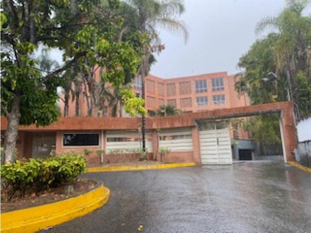 Vendo Apartamento Duplex en Urbanización Country Club