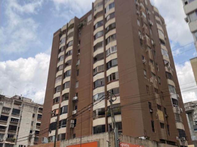 Vendo apartamento en los palos grandes