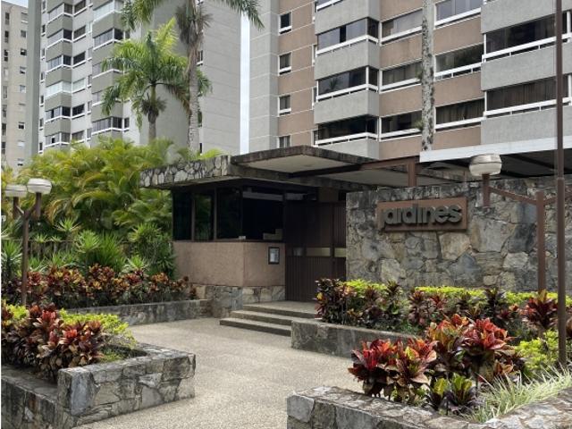 Vendo apartamento Los Naranjos 130m2 4 hab +3 baños