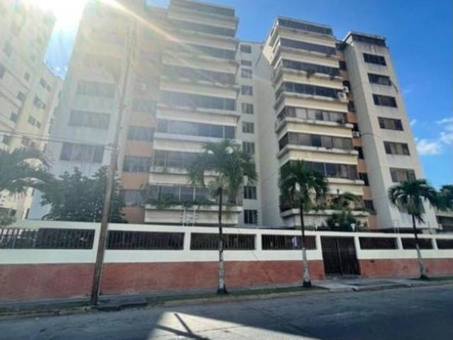 Vendo apto 190m2 3h+s/4b/2p Prebo