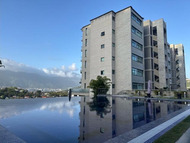 VENDO APTO. 100m2,20m2 2H/2B/2P SANTA FE SUR