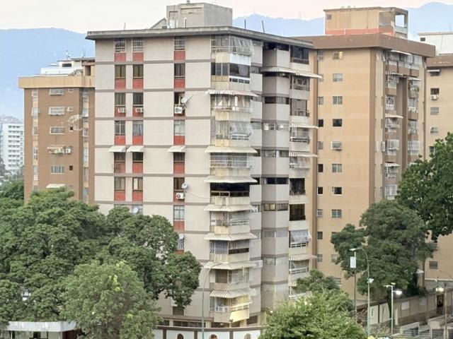 VENDO APTO 133M2 4H/3B/1P MONTALBAN III