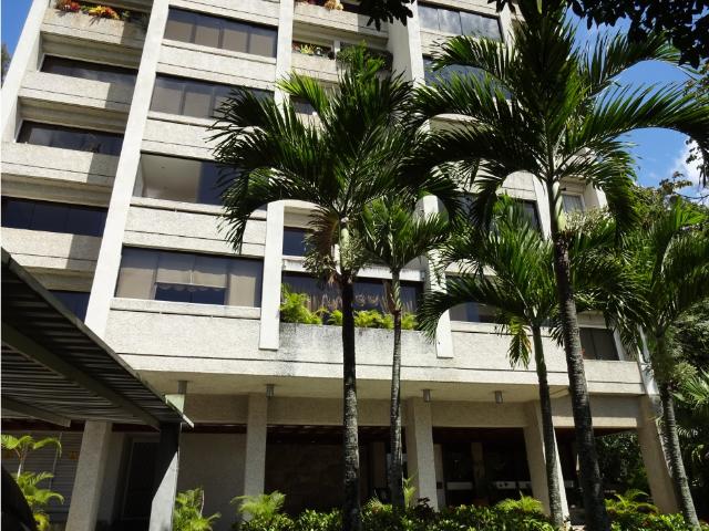 Vendo apto 212mts2 2h+s/3b+s/3pe Altamira