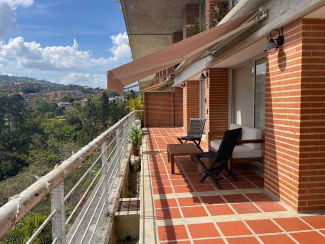 Vendo apto 215m2 3h/3b+s/3p Altos de Villanueva 4761