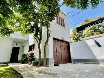 Vendo bonita casa ubicada en el Corazn de San Isidro