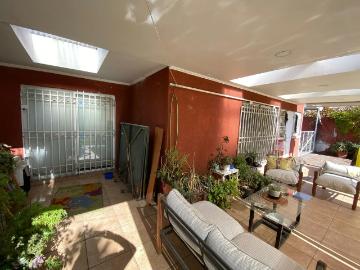 Vendo casa muy grande en curico | 4 dormitorios por 330000. 00 en Curicó