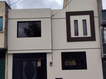 VENDO CASA NUEVA POR ESTRENAR en el Sur de Quito